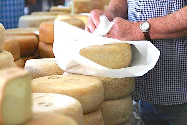 EN SOULE – Des fêtes et du fromage à Tardets